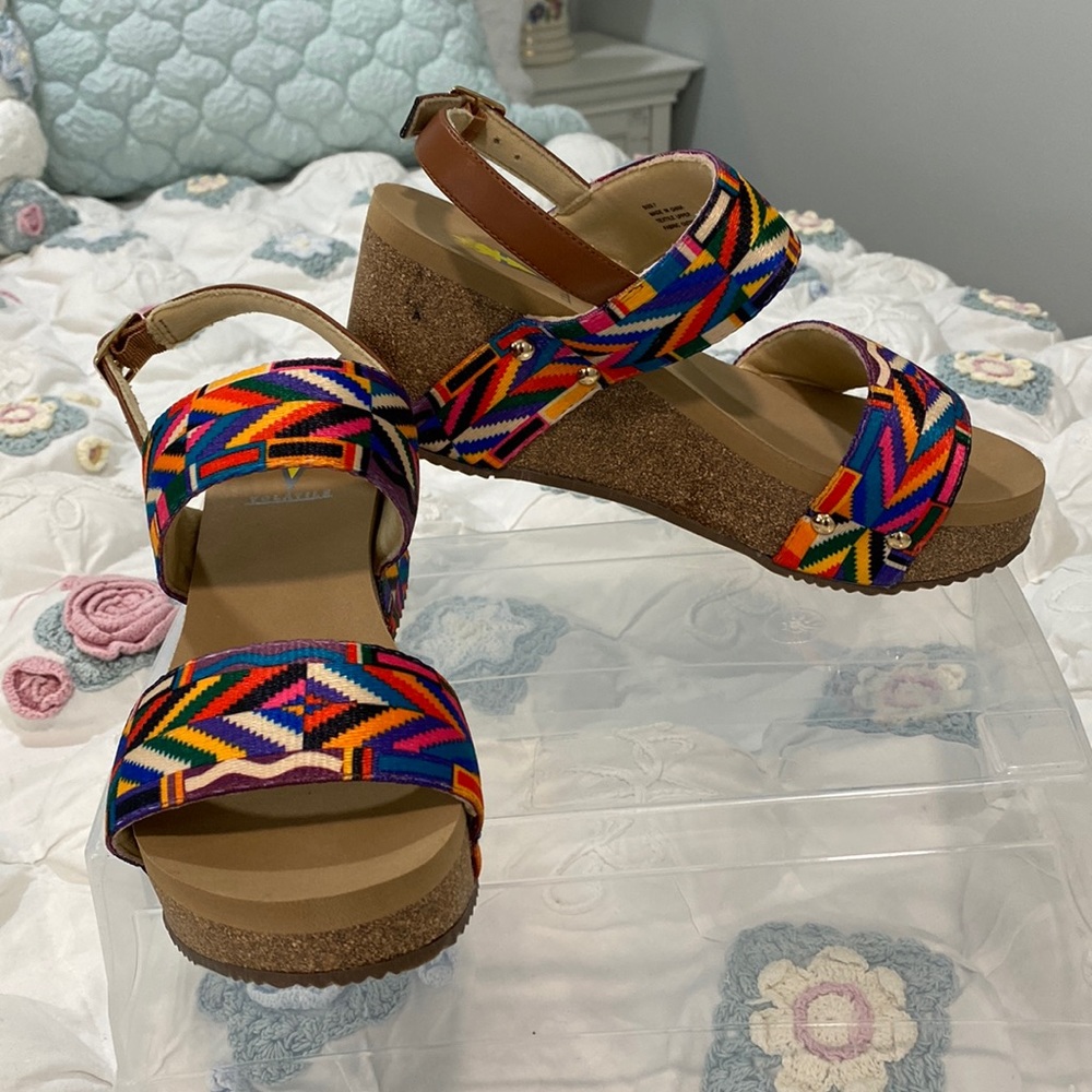 Volatile Colorful wedge sandals
